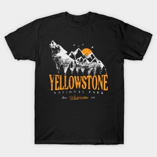 Yellowstone US National Park Wolf Mountains Adventure Vintage T-Shirt